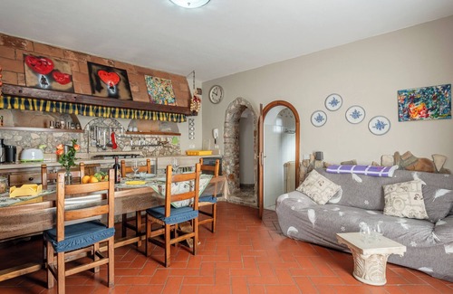Monsummano Terme Villa | Vacation Home "Bella Toscana Relax" with Mountain View, Shared Pool & Wi-Fi