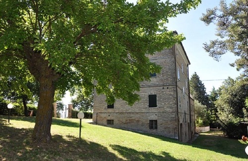 Bargni House | Vacation home La Meridiana - The Palace - Serrungarina (PU)