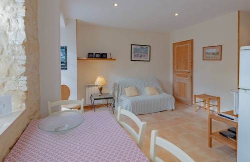 Sainte-Mondane House | Vacation Home "Le Bonheur Dans Notre Pré" with Private Heated Pool & Terrace & Wi-Fi