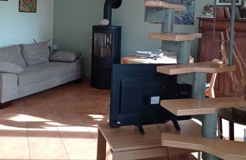 Dobin am See House | Vacation Home "Liwi" with Private Terrace, Private Garden & Wi-Fi