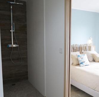 Saint-Xandre House | Vacation Home - Maison de vacances