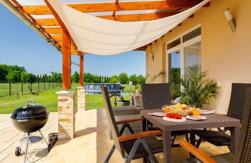 Balatonszemes House | Vacation home Paola by Interhome