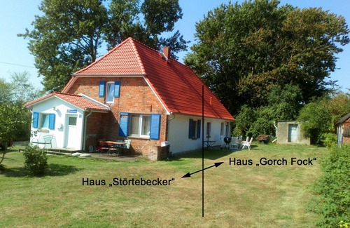 Reinberg Apartment | Vacation home Störtebecker in a cozy semi-detached house on the outskirts of the village