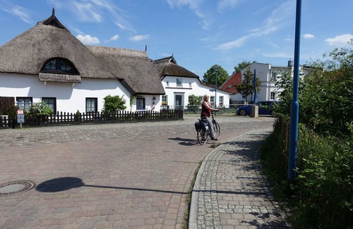 Reinberg Apartment | Vacation home Störtebecker in a cozy semi-detached house on the outskirts of the village