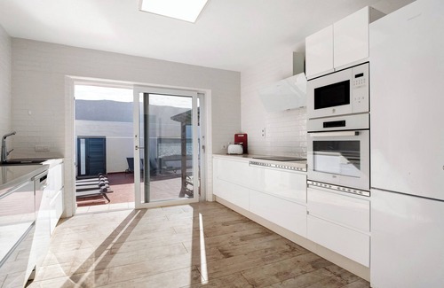 Caleta de Sebo House | Vacation Home "Villa Sueños Zenoneisabel" with Sea View & 2 Private Terraces