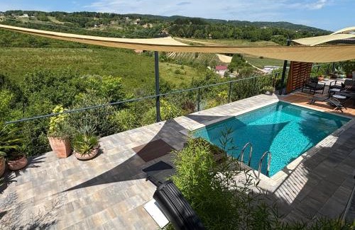Sveti Ivan Zelina Villa | Vacation home with a pool outhouse377
