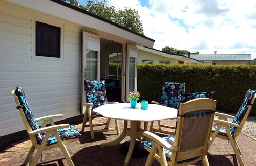 Tzummarum House | Vacation home with garden: 4p, Franeker, Harlingen, Leeuwarden, Wadden Sea