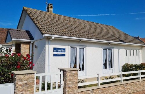 Bleriot-Plage House | Vacation home with garden 100 metres from the beach - 1 to 5 people