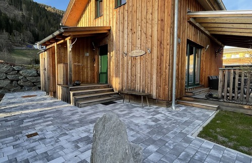 Murau Ski Chalet | Vacation home with large sun terrace outdoor whirlpool and mountain panorama