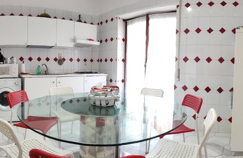 Portici Apartment | Vacation House - The Scent of the Sea.14 beds 50 meters from the sea!