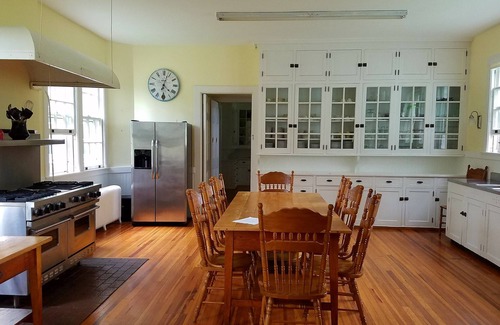Gilbertsville House | Vacation Like Gatsby on This Historic 500-Acre Fairy Tale Estate