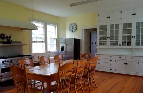 Gilbertsville House | Vacation Like Gatsby on This Historic 500-Acre Fairy Tale Estate