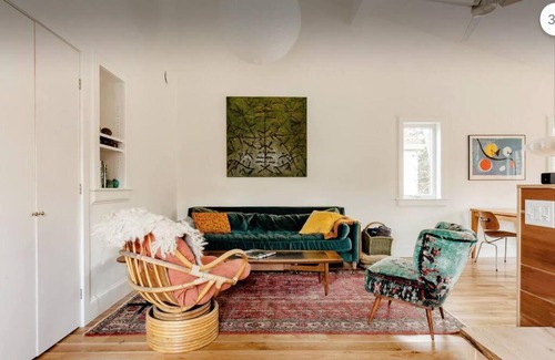 Mount Marion House | VACATION Mod Cottage Idyllic Setting Every Amenity