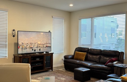 Downey House | Vacation or Business Trip