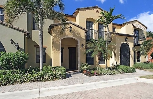 Biggar Condo | Vacation Paradise! Visit Beautiful Southwest Florida and Enjoy Yourself!