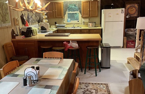 North Bend Cabin | Vacation Property off the grid. No cell service, internet, satellite/cable tv