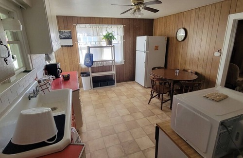 Craig House | Vacation Rental! HUNTERS, SKIERS, and All WELCOME!