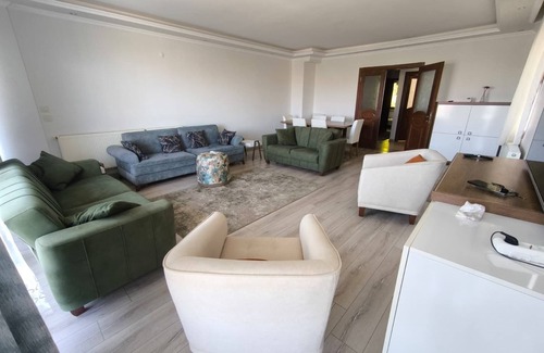 Guzelbahce Villa | Vacation Rental Villa Near the Beach – Daily & Weekly