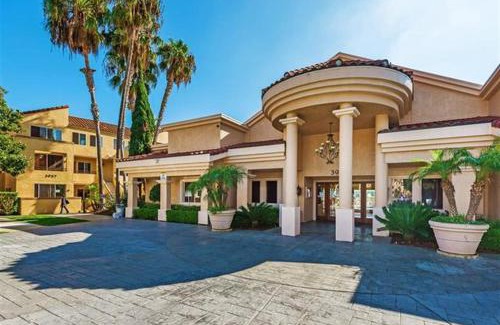 University City Apartment | -Vacation two bedroom La Jolla luxury condo