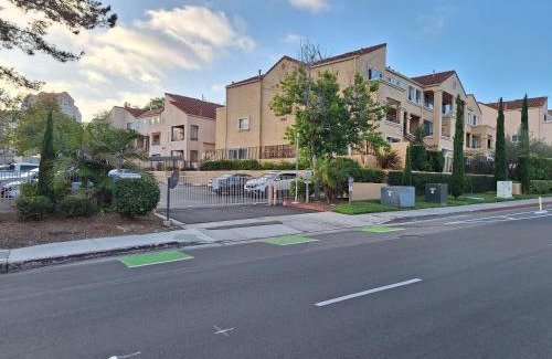 University City Apartment | -Vacation two bedroom La Jolla luxury condo