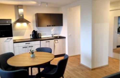 Schonenbach Apartment | Vacation with us at home