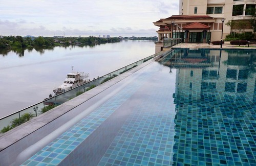 Kuching Apartment | Vacay Home - Riverine Diamond Kuching