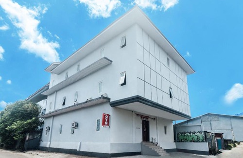 Ambon Hotel | Vaccinated Staff-OYO 2699 Haven Boarding House