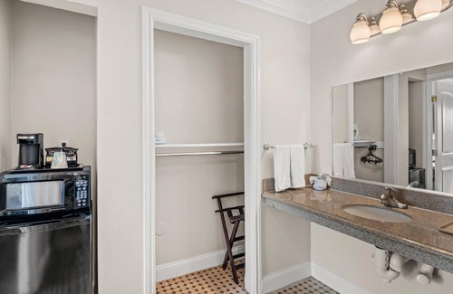 East Whittier Hotel | Vagabond Inn Whittier