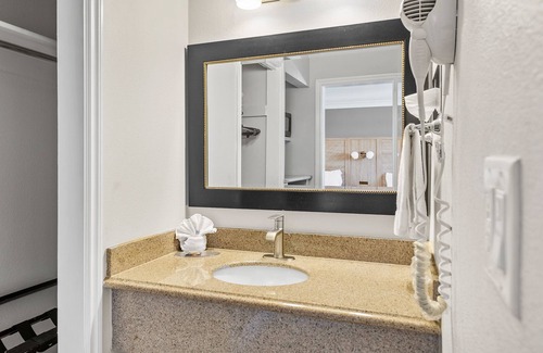 East Whittier Hotel | Vagabond Inn Whittier