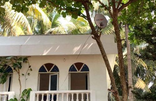 Arambol House | Vailankanni Guest House