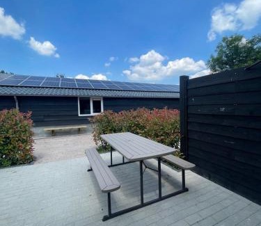 Bladel House | Vakantie huis 2 persoons compleet ingericht