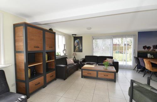 Rohel House | Vakantiehuis Weids uitzicht nabij Tjeukemeer