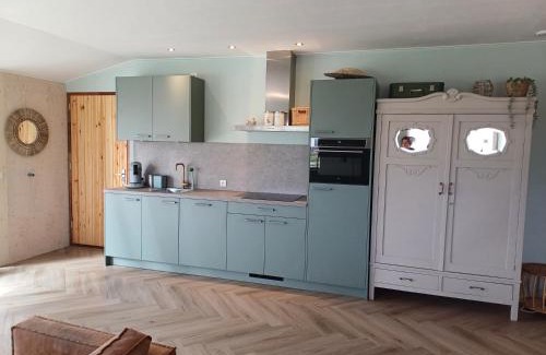 Tersoal Apartment | Vakantiehuisje het Hert, mooi centraal in Friesland