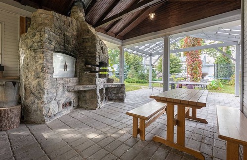 Jurmala House | Valensija - Cute Cottage in big Yard