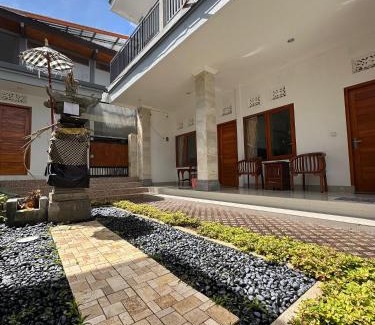 Besakih House | Vallari Besakih Homestay