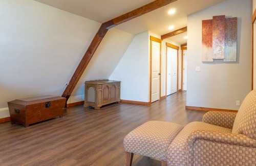 Woodburn House | Valle Verde Barn Loft: Rest and Relax on the Farm