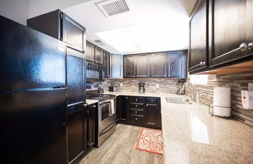 Henderson House | Valley Forge · 35% Off Fall Special - Charming 2 Bedroom House