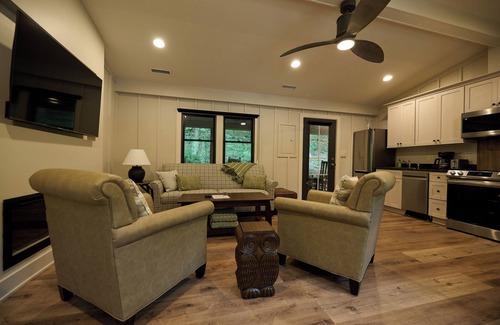 Cuyahoga Falls Cabin | Valley Overlook, heart of Cuyahoga Valley National Park - Cabin for 4n
