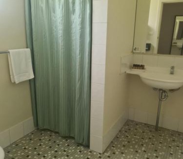 Murrurundi Hotel | Valley View Motel