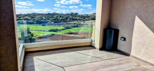 Qrendi Apartment | Valley View
