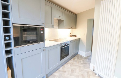 West Witton Cottage | VALLEY VIEW, pet friendly, character holiday cottage in West Witton