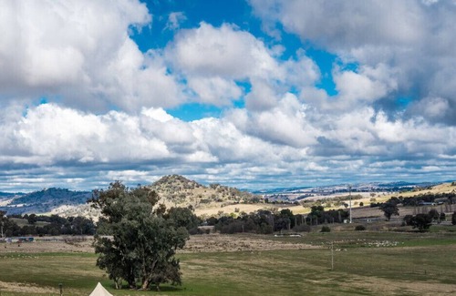 Darbys Falls RV Rental | Valley Views Glamping Tent @ La Paloma Farm