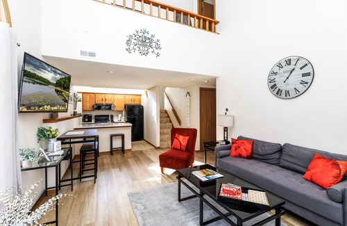 The Galena Territory House | Valleywood Villa