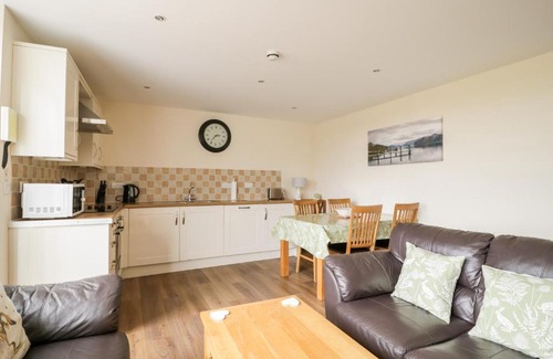 Wing House | Vallum