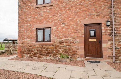 Wing House | Vallum