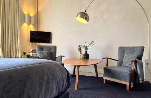 Dokkum Bed & Breakfast | Van der Gang Suites uniek design in hartje Dokkum