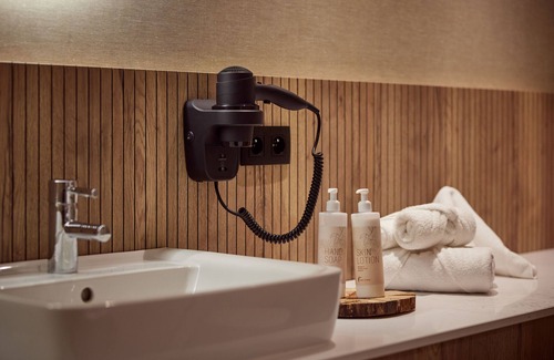 Brasschaat Hotel | Van Der Valk Hotel Dennenhof