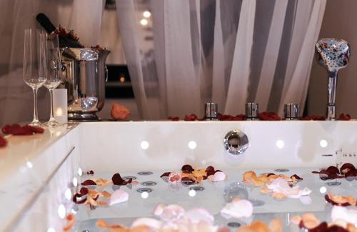 Pacy-sur-Eure Apartment | Vanadis, Suites d'exceptions & spa - LE BALNEO