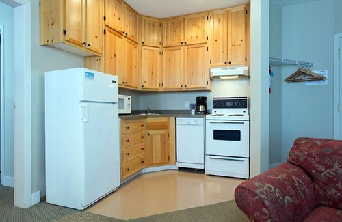 Silver Star Mountain Hotel | Vance Creek Hotel & Conference Centre