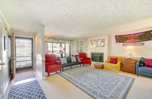 Salmon Creek House | Vancouver Vacation Rental about 16 Mi to Portland!